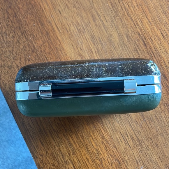 NWT Diane Vonfurstenberg green clutch 5.5 x 4 x 2 Von Furstenberg - Picture 3 of 11